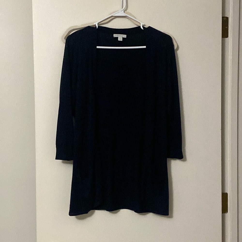 EUC lightweight 3/4 sleeve cardigan w/ pockets!